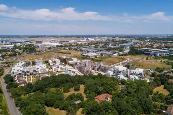 Vue aérienne de Saint-Martin-du-Touch (Agrandir l'image - fenêtre modale)